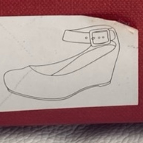 Sasha London Ladies Suede Taupe Shoes 8.5 - Picture 4 of 6